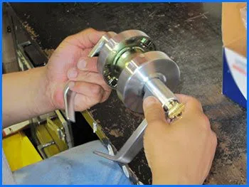 Kissimmee Emergency Locksmith Kissimmee, FL 941-702-6259 - 5-residential-locksmith